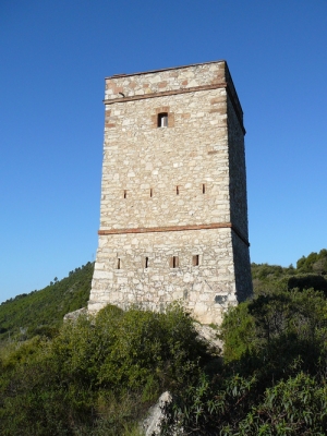 Torre de Puiggraciós de Figaró-Montmany (wikiloc.com)