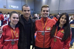 D'esquerra a dreta: María López, Luis López (Sensei del CKM), Juan García i Wiam Koubiss. (Font: Club Karate Montornès)