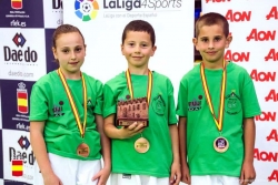 Equip aleví mixt del Club Karate Montornès. Foto: Club Karate Montornès