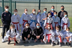 Equips del Club Karate Montornès participants en el Campionat de Catalunya de Clubs (imatge: CK Montornès)