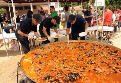 Paella popular a l'Escola Marinada (Imatge d'arxiu)