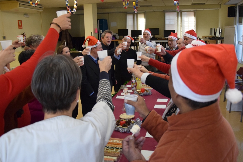 Brindis de l'aperitiu de Nadal.