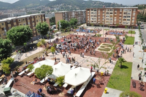 Jornada d'inauguració de la remodelació de la plaça del Poble