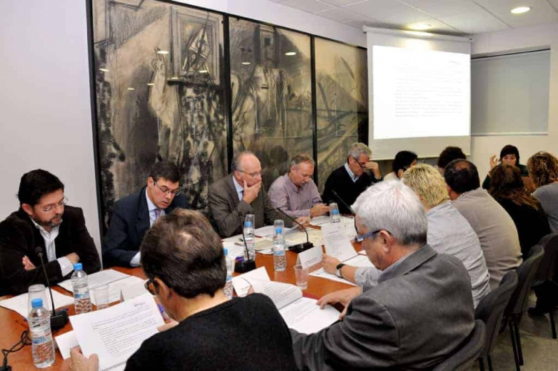 Reunió dels membres del Comitè d'avaluació del PII de Montornès Nord, a la sala d'actes de l'Ajuntament (15 novembre de 2012)