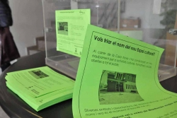 Una de les urnes per a la votació