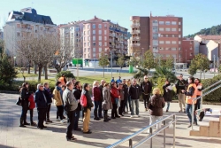 Inici de la passejada als Jardins de l'Ajuntament