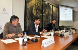 D’esquerra a dreta, Estanis Arman, cap del Departament Municipal de Promoció Econòmica; Pascual López, regidor delegat de l'Àrea de Gestió Econòmica i David Nogué, director de l’empresa Eixos