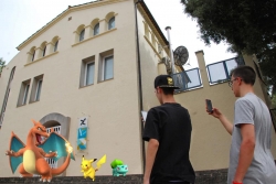 La galeria d'art de Can Xerracan és una de les "pokeparades" que hi ha a Montornès (fotomuntatge)