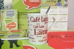 Imatge "Xerrem en català tot prenent un cafè"