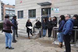 Lectura del comunicat en suport a una treballadora social agredida a Salt