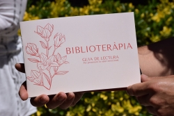 Portada de la guia de lectures "Biblioteràpia"