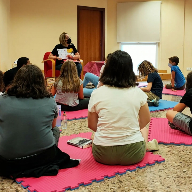 Club de lectura infantil "L'arbre de les històries" (imatge: Biblioteca de Montornès)