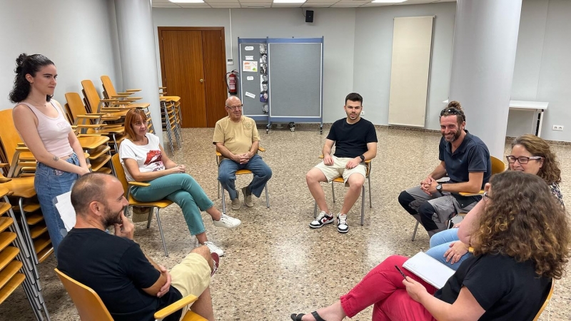 Converses en anglès a la Biblioteca de Montornès (Imatge: Biblioteca de Montornès)