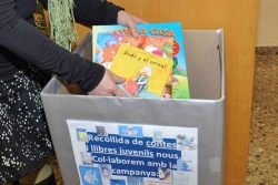 Punt de recollida de contes i llibres a la Biblioteca