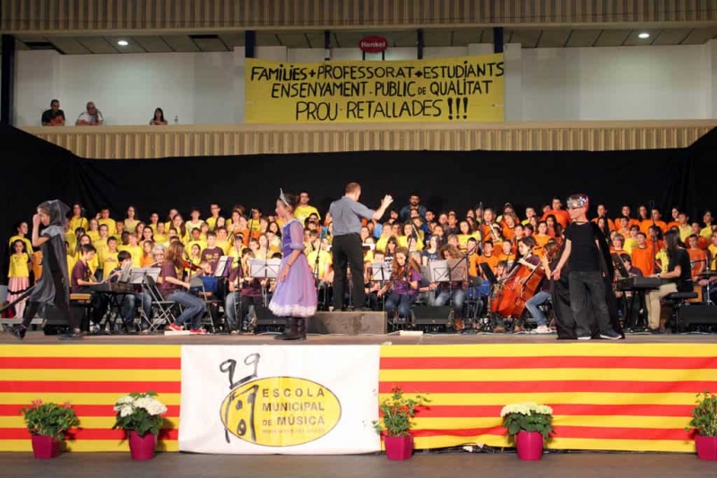 Música, dansa i teatre compartint escenari a la Cantata de Sant Jordi