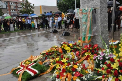 Ofrena floral amb motiu de la commemoració de l'Onze de Setembre (2013)