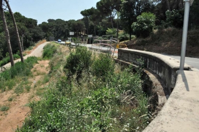 Vista de la BV-5001 des del pont en direcció a Montornès