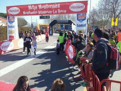 Simultàniament a la Mitja s'ha disputat la cursa dels 6 Km, per a participants menys preparats