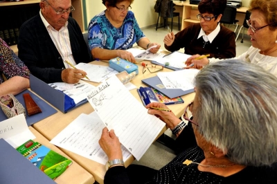 Participants al taller de memòria del Casal de la Gent Gran de Montornès Centre