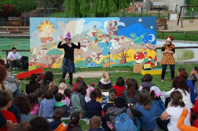 Mercè Rubí i Mon Mas durant la marató de contes de l'any passat