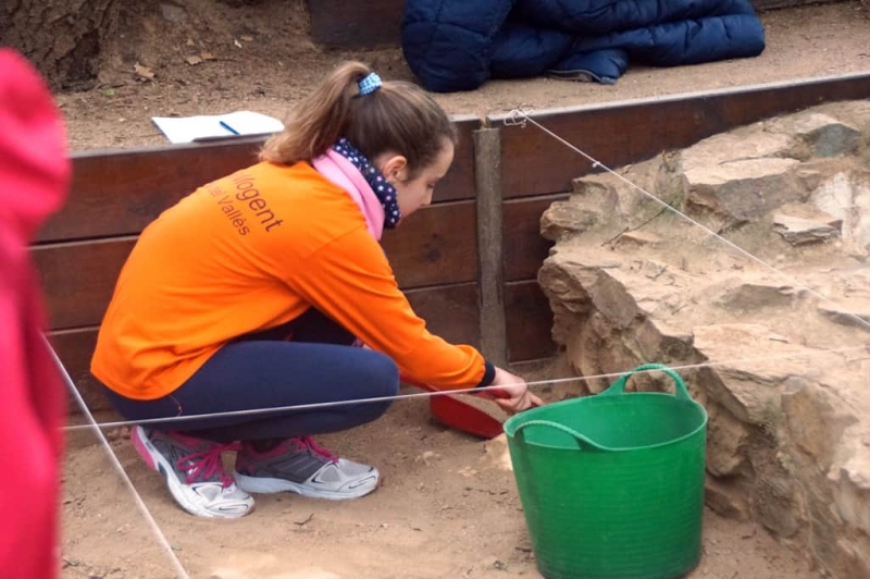 Taller d'arqueologia a Mons Observans