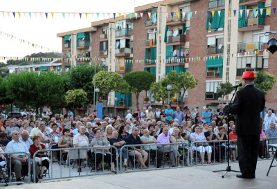 Espectacle de varietats a la plaça del Poble (Imatge d'arxiu)