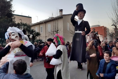 Dijous Gras - El Cavaller Gòdia i els 7 pecats, durant el seguici de Carnaval