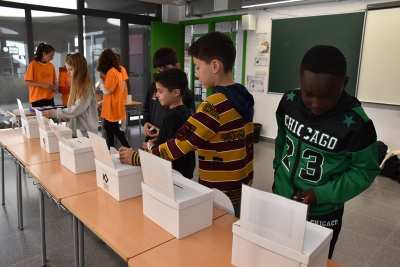 Fase de votacions a l'Escola Palau d'Ametlla.