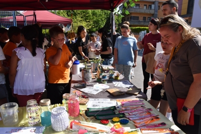 Parada de la cooperativa de l'Escola Marinada.