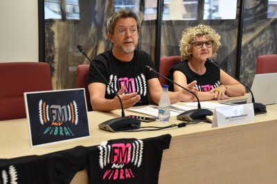 L'alcalde, José A. Montero, i la regidora de Cultura i Festes, Mercè Jiménez, durant la presentació.