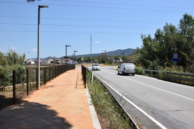 Un tram del nou itinerari de vianants entre Montornès i Vilanova.