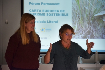 Presentació de l'acte a càrrec Celia Fernandez i Roser Loira, del Parc de la Serralada Litoral.