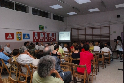 Presentació del projecte al gimnàs de l'escola Marinada