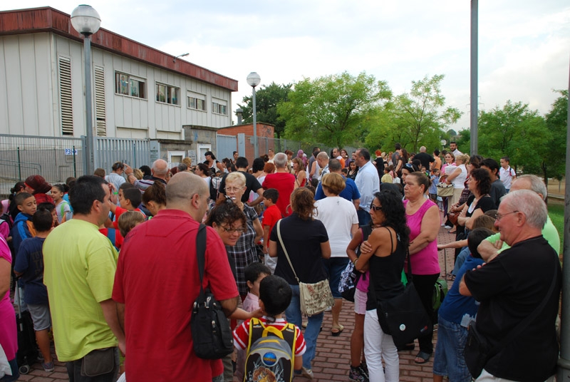 Accés a l'Escola Marinada en el primer dia del curs 2010 - 2011